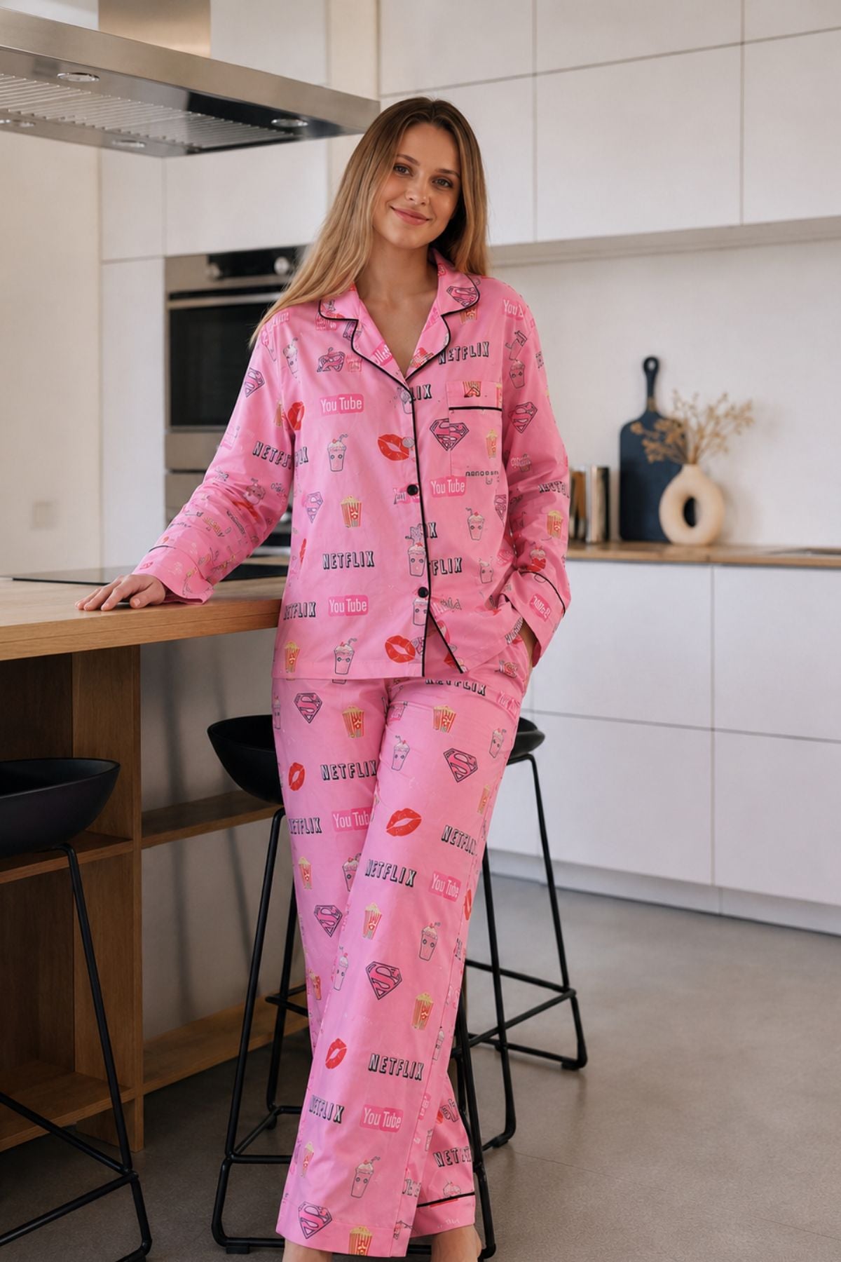 NETFLIX DREAMY PINK COUPLE NIGHTSUITS SET