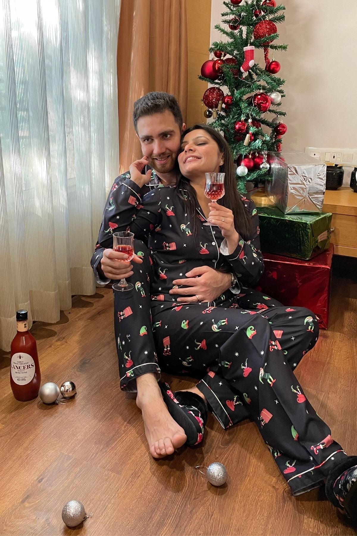 HOLLY JOLLY  GIRL NIGHTSUITS SET