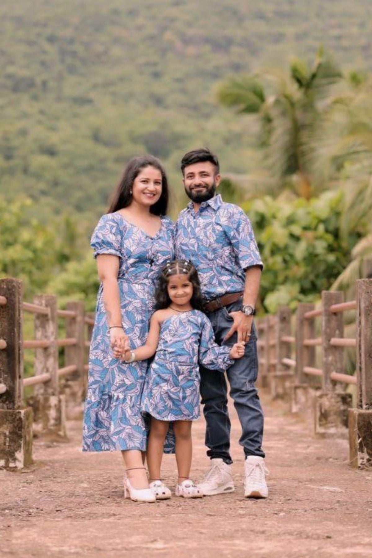 ROYAL CANOPY FAMILY SET