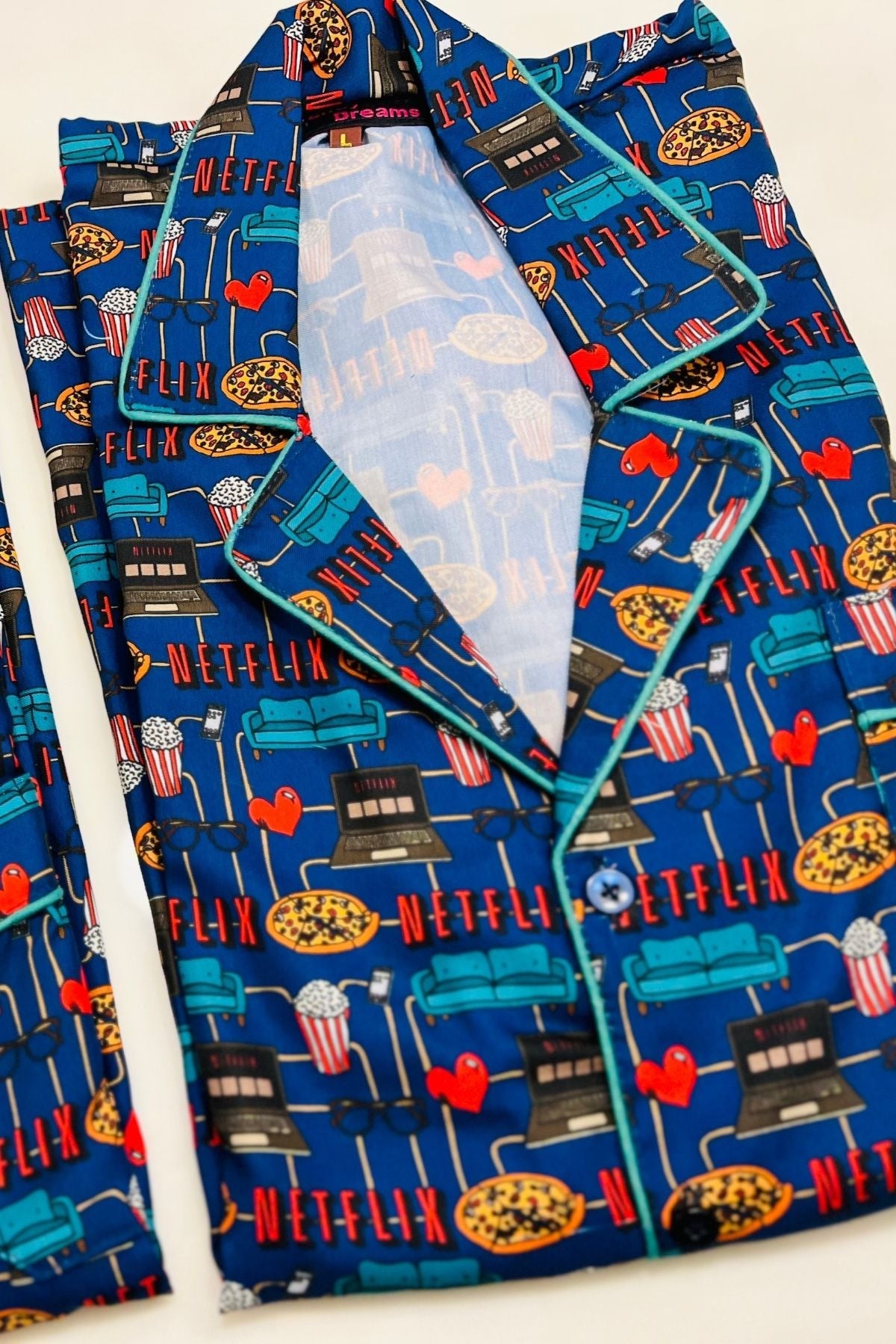 ARTFUL NETFLIX COUPLE NIGHTSUITS SET