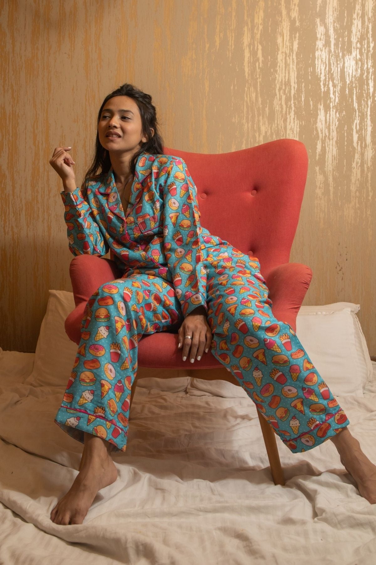 MIDNIGHT MUNCHIES WOMEN NIGHTSUITS SET