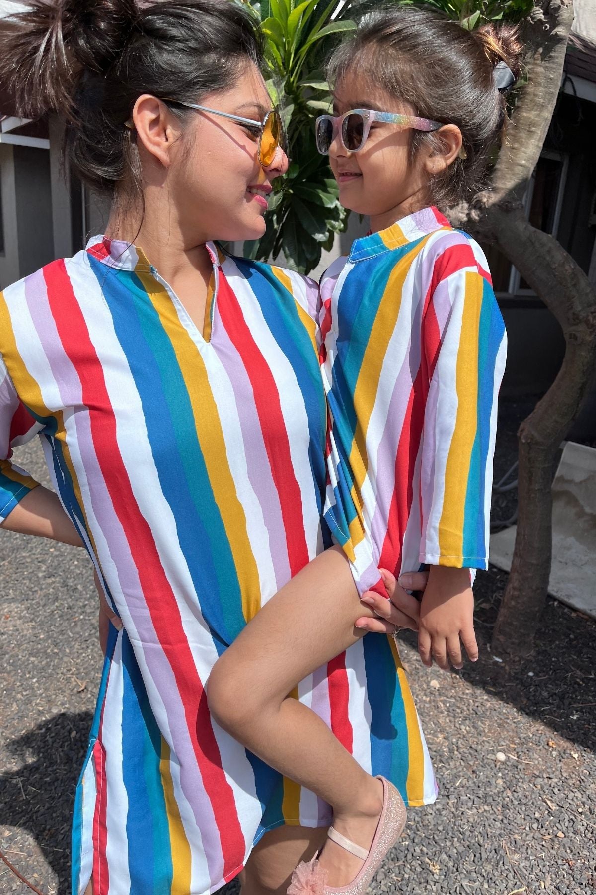 VIBRANT STRIPES WOMAN NIGHTSUITS SET