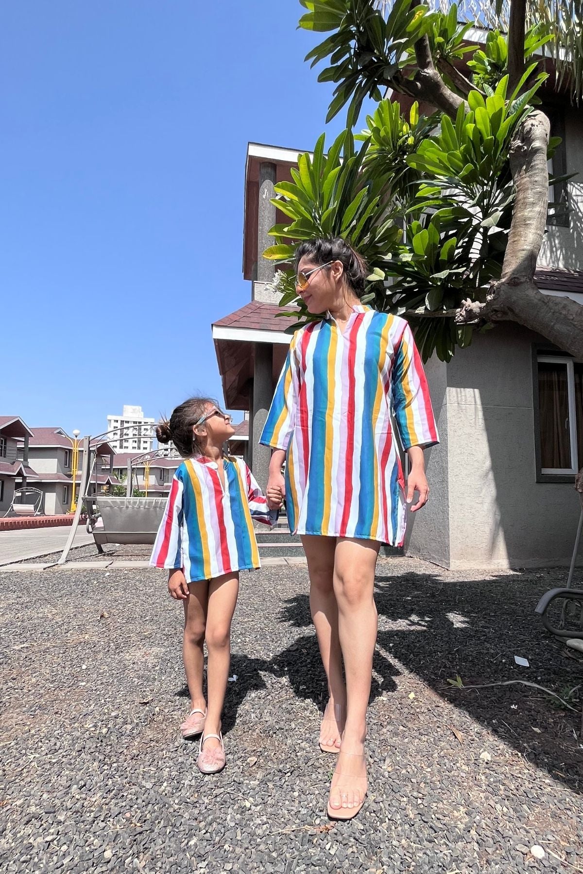 VIBRANT STRIPES WOMAN NIGHTSUITS SET