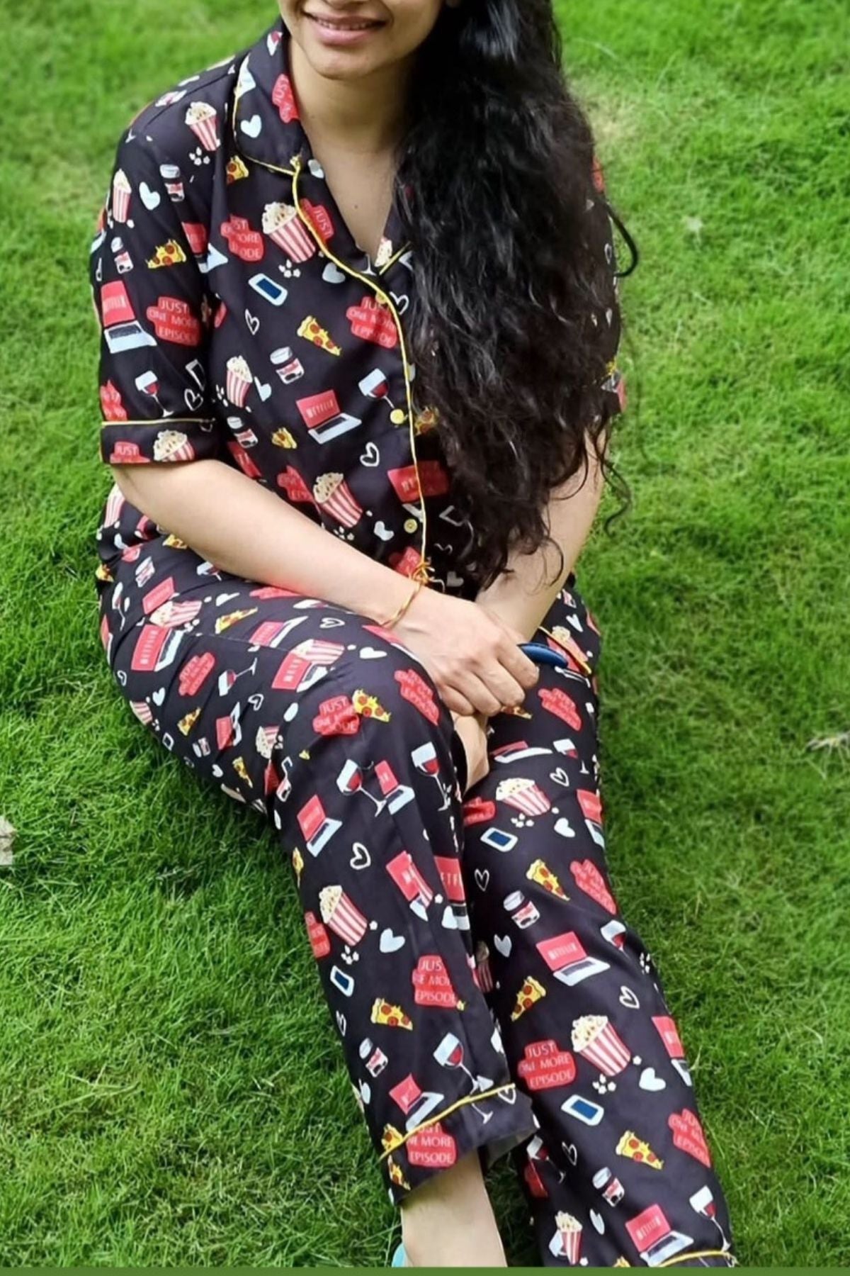 MOVIE NIGHT WOMEN NIGHTSUITS SET