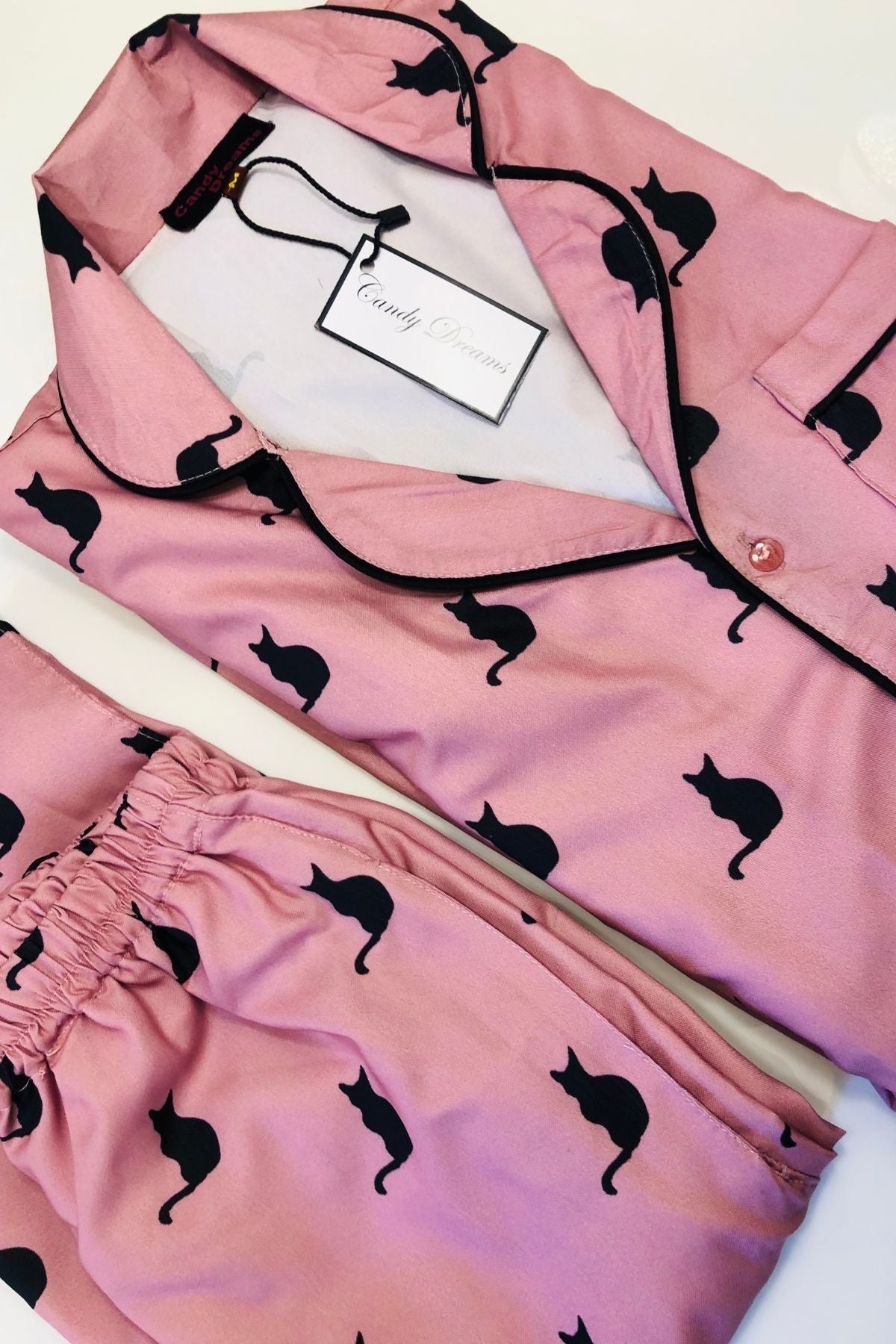 SMOKEY CAT WOMEN NIGHTSUITS SET